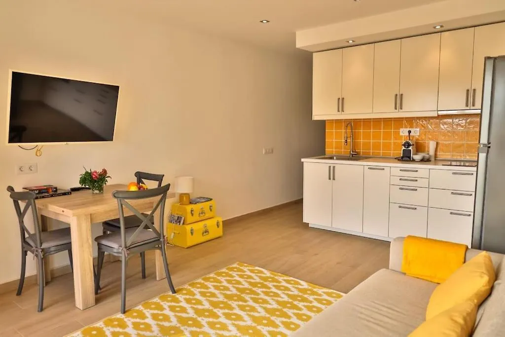 Apartment Precioso Apto En El Corazon De Es Pujols